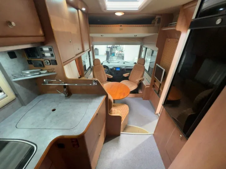 Fahrzeugbild Carthago Opus/Festbett+Hubbett/Garage/Klima/Solar/Markise #8