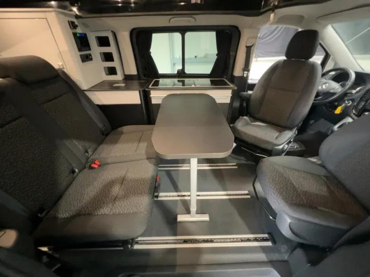 Fahrzeugbild VanTourer Urban/ Mercedes /Automatik / Aufstelldach/ KÜCHE #11