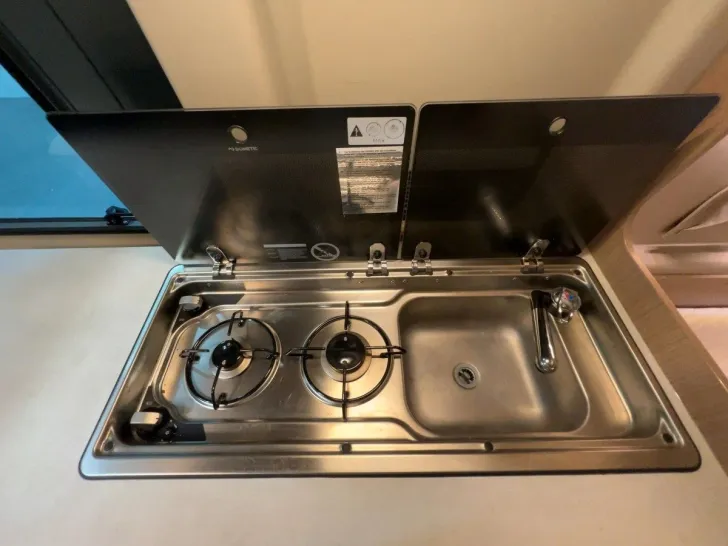 Fahrzeugbild Carado CV 600 / Festbett / Klima / TOP-ANGEBOT #16