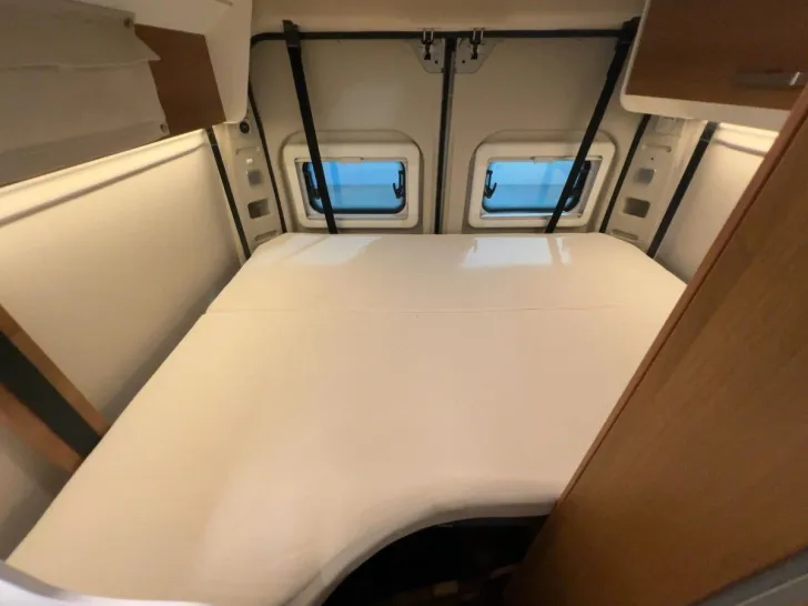 Fahrzeugbild VanTourer 540/1.Hand/Festbett/Klimaanlage/Markise/WIE NEU! #13