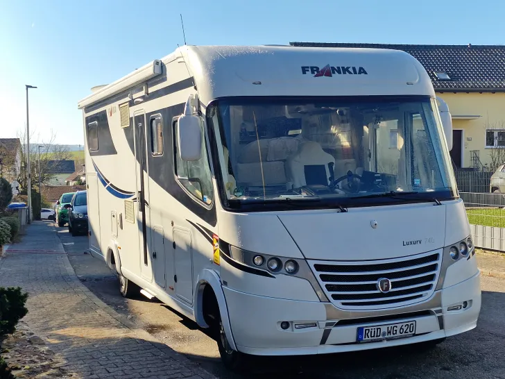 Fahrzeugbild Frankia Luxury Class gut gepflegt, Traumausstattung #1