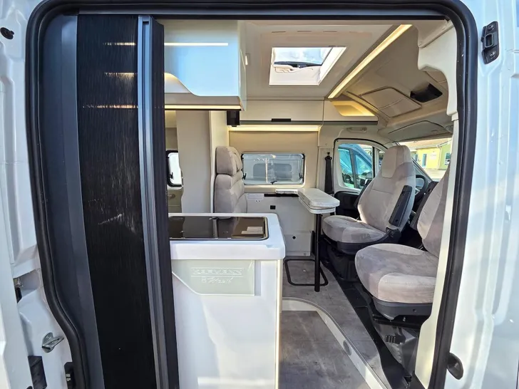Fahrzeugbild Karmann Mobil Davis Lifestyle DA 610 LS AUTOMATIK*MARKISE #4