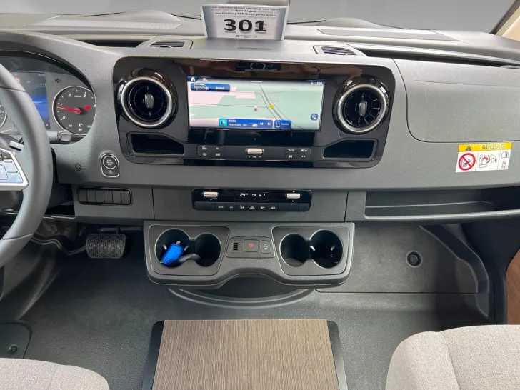 Fahrzeugbild C2-tourer I 141 KB LE Carthago Selection (301) #10