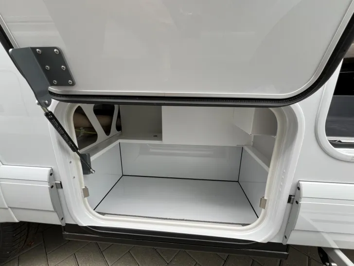Fahrzeugbild C2-tourer I 141 KB LE Carthago Selection (301) #37