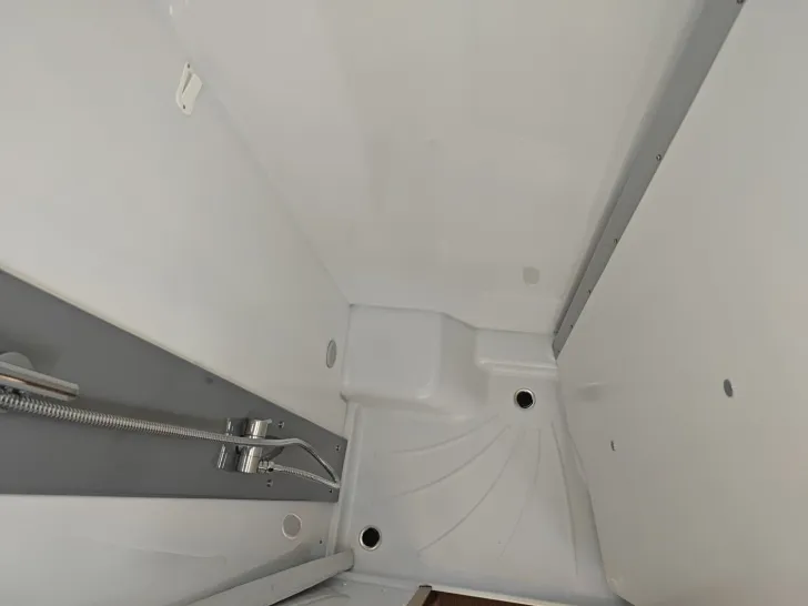 Fahrzeugbild Bürstner Delfin T 690 G #16