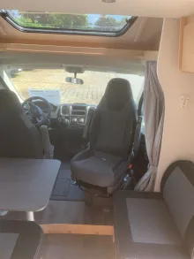 Fahrzeugbild Sunlight T SUB TS67 5.Sitzplatz+Hubbett #5