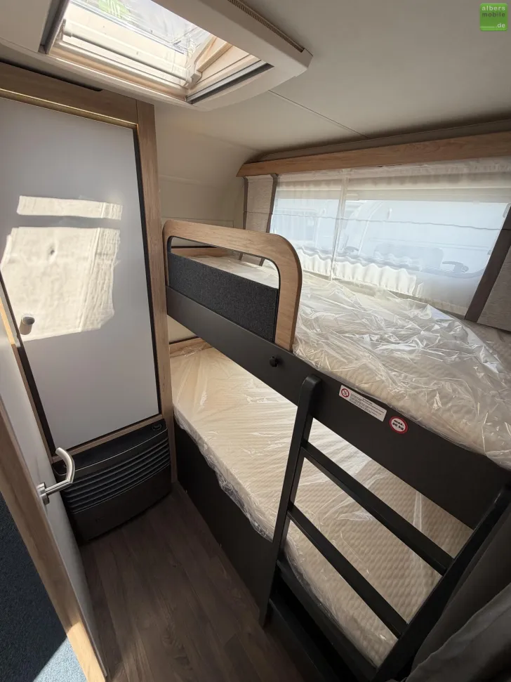 Fahrzeugbild Knaus Sport 500 KD Etagenbett 1800kg DuscheMonoControl #23
