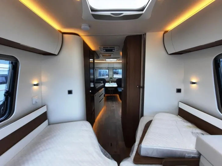 Fahrzeugbild Hymer Eriba Touring 820 Verfüg./Sparen Sie 31.910,- € #4