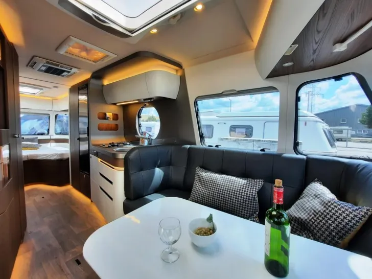 Fahrzeugbild Hymer Eriba Touring 820 Verfüg./Sparen Sie 31.910,- € #11