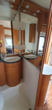 Fahrzeugbild Hymer Eriba Nova SL 530 Nr. 49 - Einzelb., RSG #27