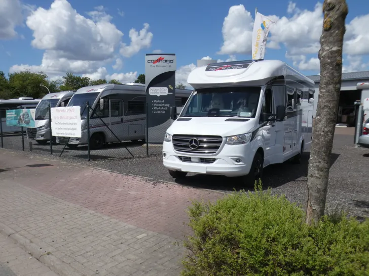 Fahrzeugbild Carthago chic c-line T 4.9 LE Leder Alde Wechselrichter #1