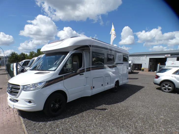 Fahrzeugbild Carthago chic c-line T 4.9 LE Leder Alde Wechselrichter #5