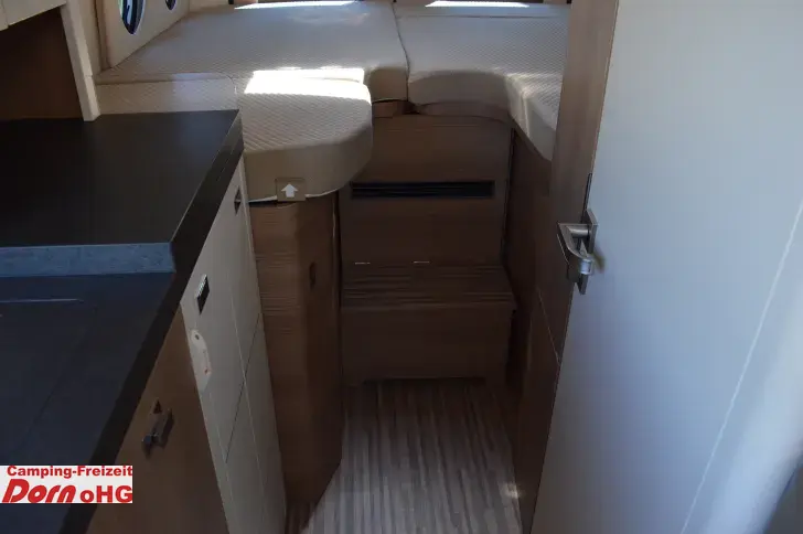 Fahrzeugbild Malibu Van First Class - Two Rooms 640 LE RB Chassis Paket ,Aufbau Paket #12