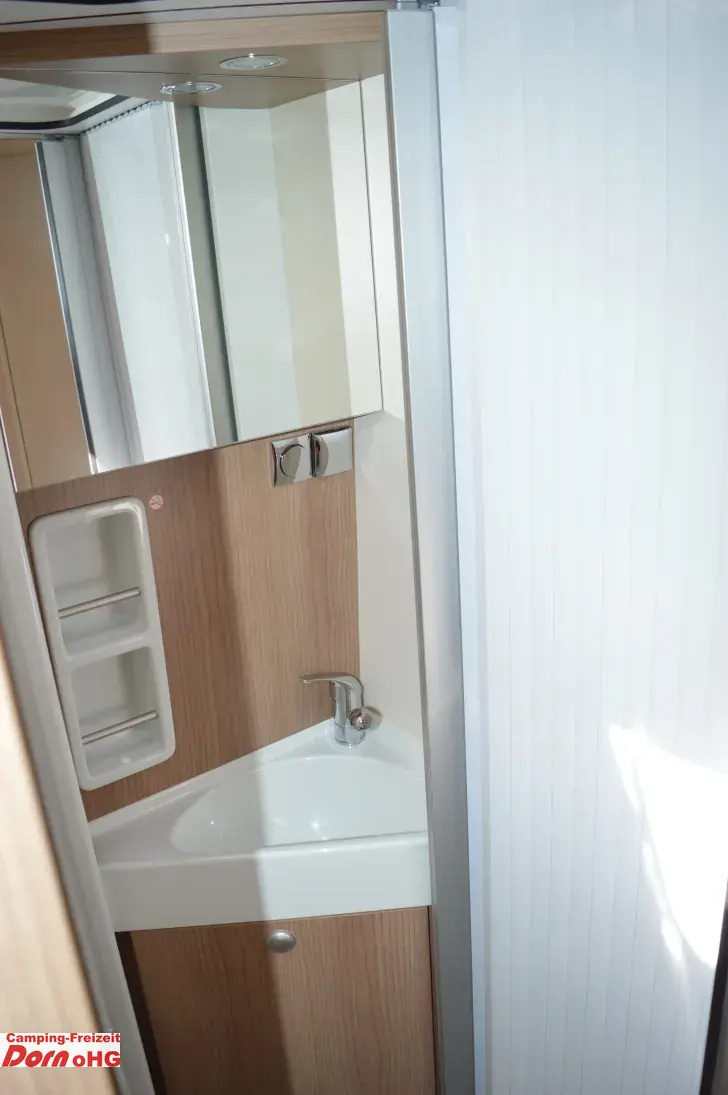 Fahrzeugbild Malibu Van First Class - Two Rooms 640 LE RB Chassis Paket ,Aufbau Paket #21