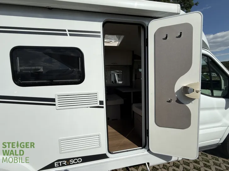 Fahrzeugbild Etrusco 6.6 Sf #9