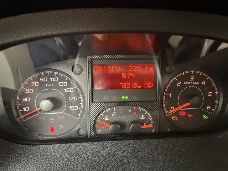 Fahrzeugbild Sunlight I 68 5- Sitzplätze #30