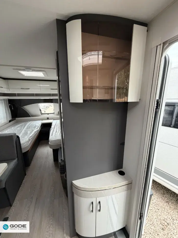 Fahrzeugbild Hobby Excellent 460 SL/1.500 kg/Bettverbreiterung/2026 #23