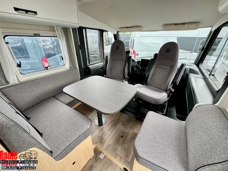 Fahrzeugbild Sunlight I 68 Adv. 4,4 t 180PS Automatik #2
