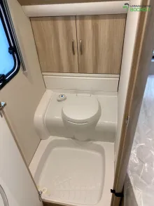 Fahrzeugbild Hobby De Luxe 540 KMFe Ehem. Mietwagen / 1800 kg #6