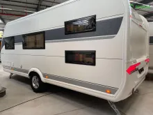 Fahrzeugbild Hobby De Luxe 545 KMF Ehem. Mietwagen / 2000 kg / Dusche #8