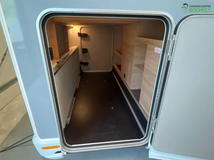Fahrzeugbild Knaus LIVE WAVE 650 MEG BLACK SELECTION Modell 2026 / Rahmenfenster #19