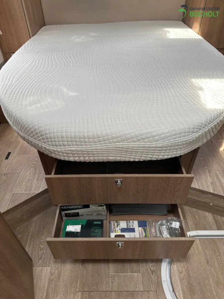 Fahrzeugbild Dethleffs Esprit I 7150-2 ALDE / Solar / SAT / Hubstützenanlage #19