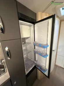 Fahrzeugbild Hobby De Luxe 545 KMF Ehem. Mietwagen / 2000 kg / Dusche #5