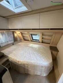 Fahrzeugbild Hobby De Luxe 545 KMF Ehem. Mietwagen / 2000 kg / Dusche #14