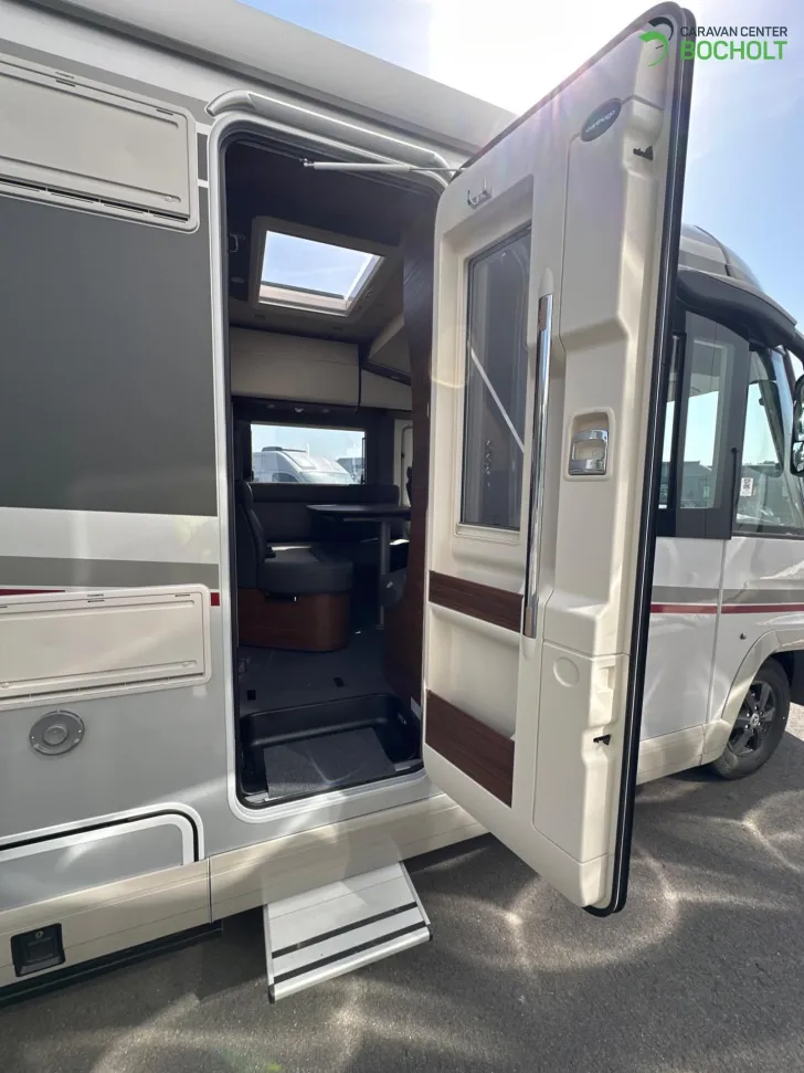 Fahrzeugbild Carthago chic c-line I 4.9 LE Modell 2026 / Truma Combi 6 E #8