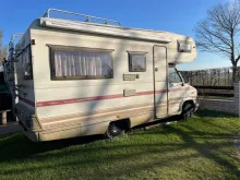Grundriss Tag Dethleffs Globetrotter SD dem Alter entsprechend