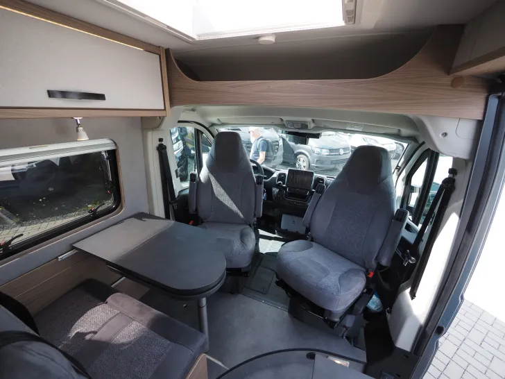 Fahrzeugbild Pössl Roadstar 600 L, Autom., Premiumpaket, D6, uvm #6