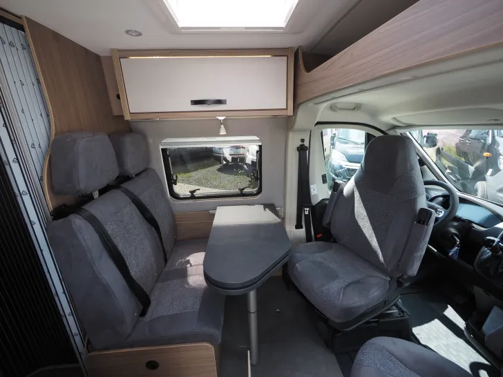 Fahrzeugbild Pössl Roadstar 600 L, Autom., Premiumpaket, D6, uvm #9