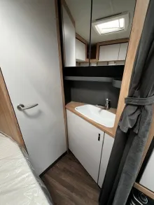 Fahrzeugbild Knaus Sport 450 FU #11