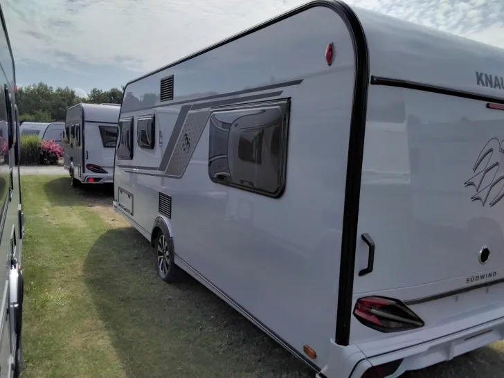 Fahrzeugbild Knaus Südwind 540 UE Black Selection Modell 2026 #14