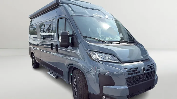 Schräg Vorne Knaus BoxLife 600 MQ Platinum Selection Sofort verfügbar