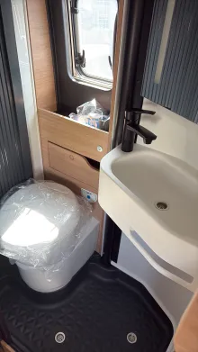 Toilette Knaus BoxLife 600 MQ Platinum Selection Sofort verfügbar