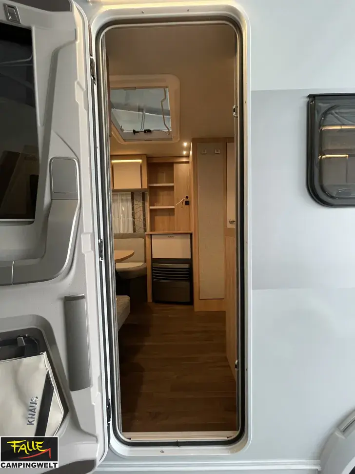 Fahrzeugbild Knaus Sport 460 EU #8