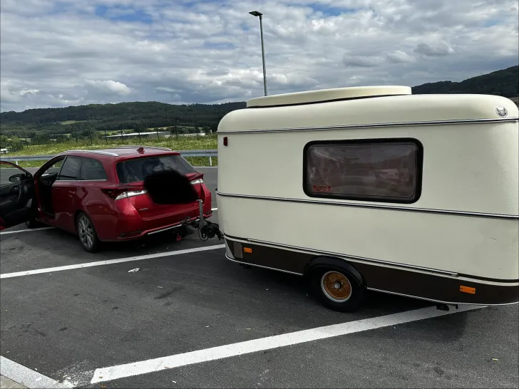 Grundriss Tag Hymer Eriba Touring Puck Puck Bestens erhalten , Originalzus