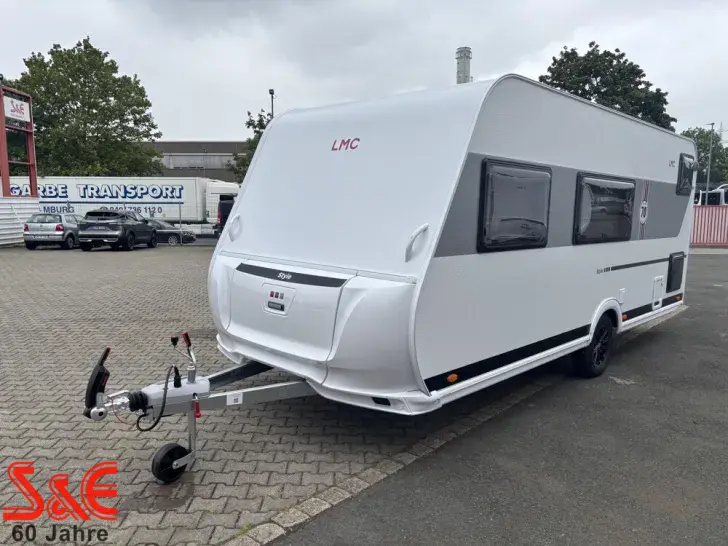 Fahrzeugbild LMC Style 490 K #3