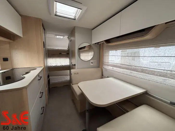 Fahrzeugbild LMC Style 490 K #11