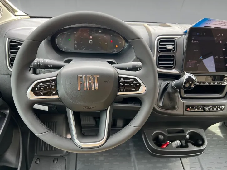 Fahrzeugbild Malibu Van charming coupé 640 LE Fiat (756) #10