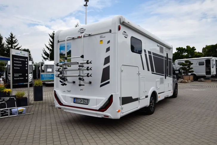 Fahrzeugbild Carado T447 pro+ *Hubbett* #8