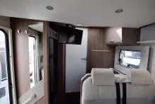 Fahrzeugbild Carado T447 pro+ *Hubbett* #17