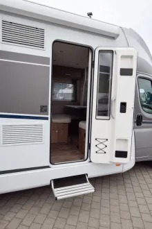 Fahrzeugbild Carado T447 pro+ *Hubbett* #30