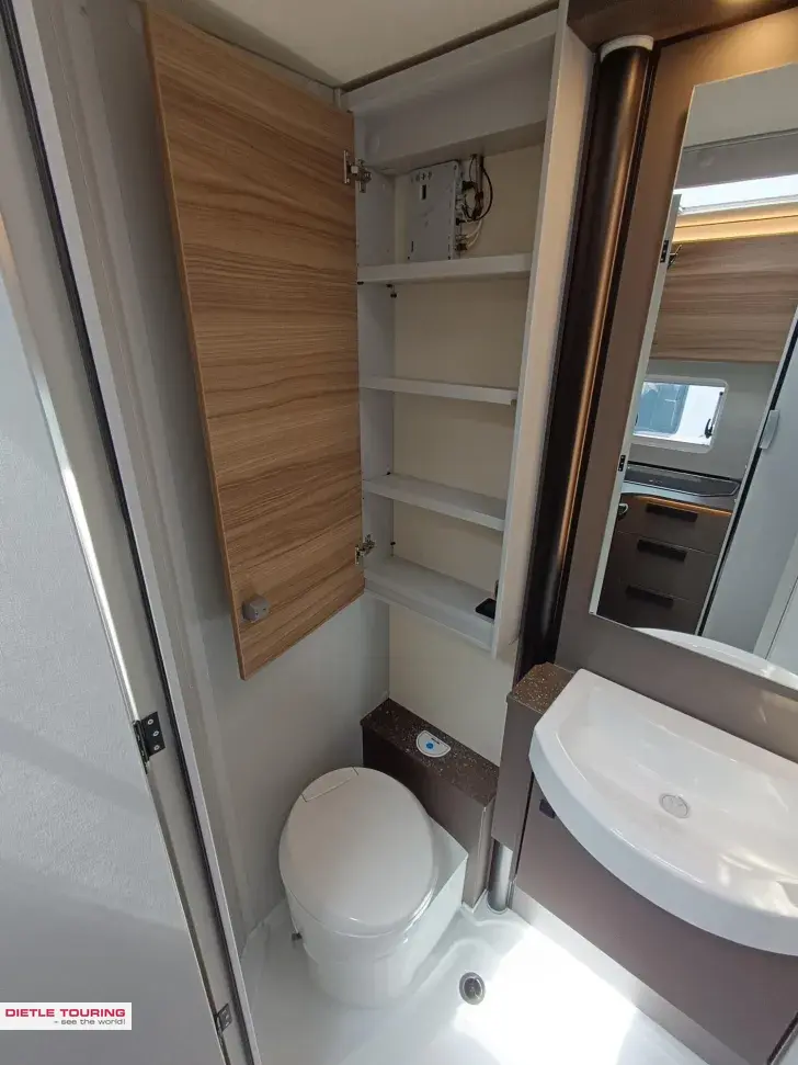 Fahrzeugbild Bürstner B66 TD 690 Hubbett #13