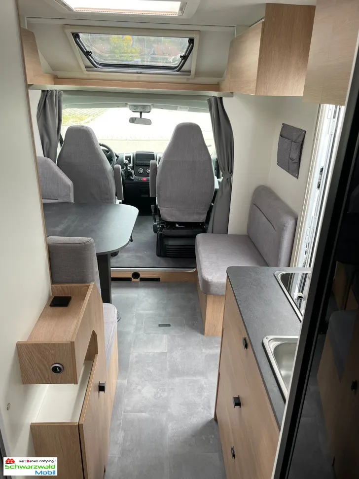 Fahrzeugbild Joa Camp 75Q 165PS Tischumbau, Navi, 5. Sitz usw. #13