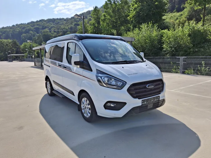 Grundriss Nacht Ford Transit mit Aufstelldach Globevan Camp One (Detleffs)