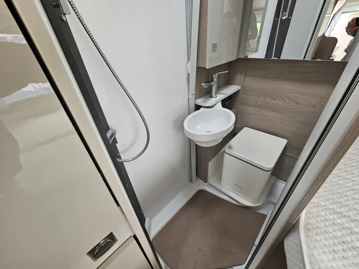 Fahrzeugbild Bürstner Nexxo Van T 569 AHK, LM-Felgen, Rammschutz, TV #19