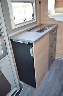 Fahrzeugbild Weinsberg X-CURSION VAN 500 MQ EDITION [PEPPER] elektr.Fußbodenerwärmung #12