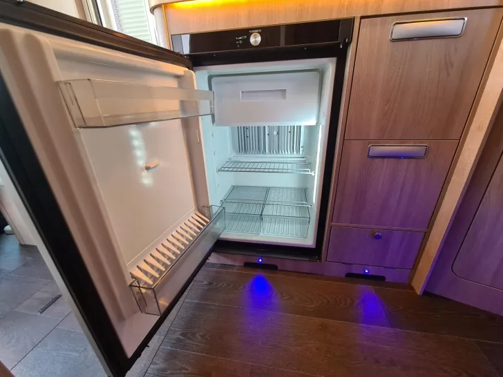 Fahrzeugbild Laika Ecovip L 2009 *Dach-Klima*3x Pakete*SAT* #24